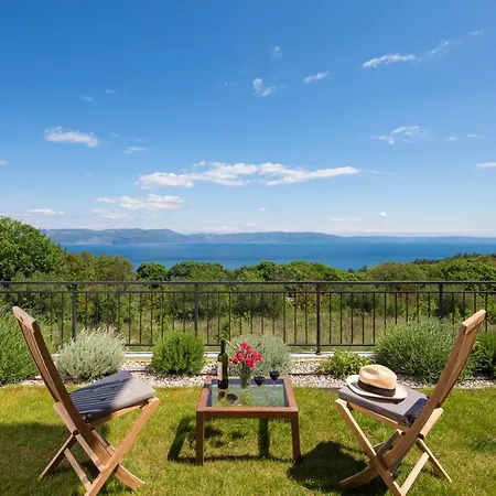 Villa Drenje Sleeps 6 With Pool Air Con And Wifi *
