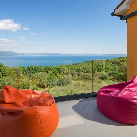 Drenje Sleeps 6 With Pool Air Con And Wifi Villa
