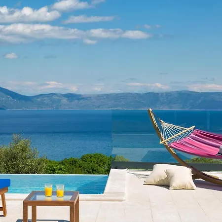 Willa Drenje Sleeps 6 With Pool Air Con And Wifi *